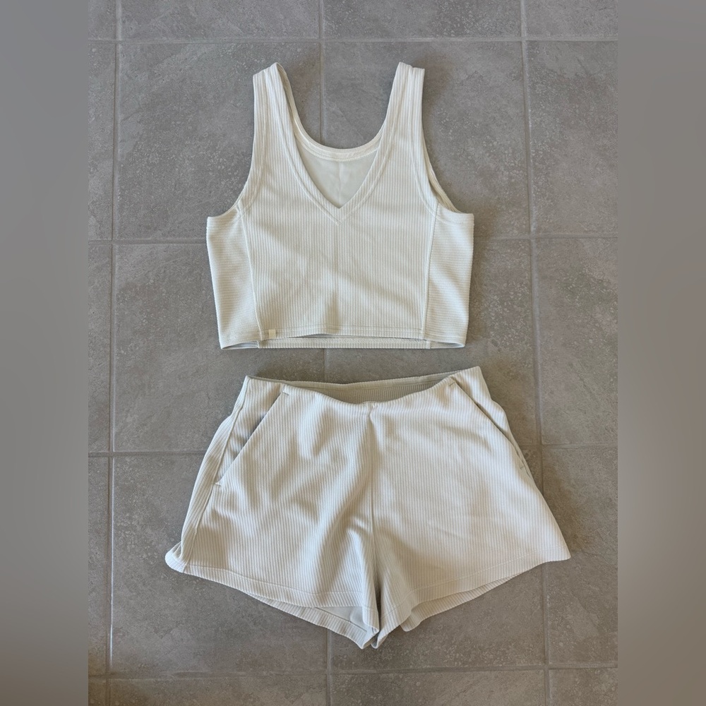 Lululemon short set